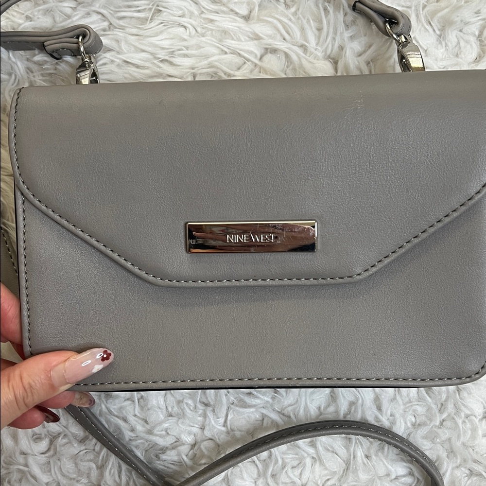 Nine West Gray Crossbody Purse Gifting Casual - Picture 2 of 15